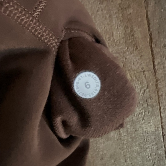 Lululemon 28” Align, Java - Picture 7 of 7